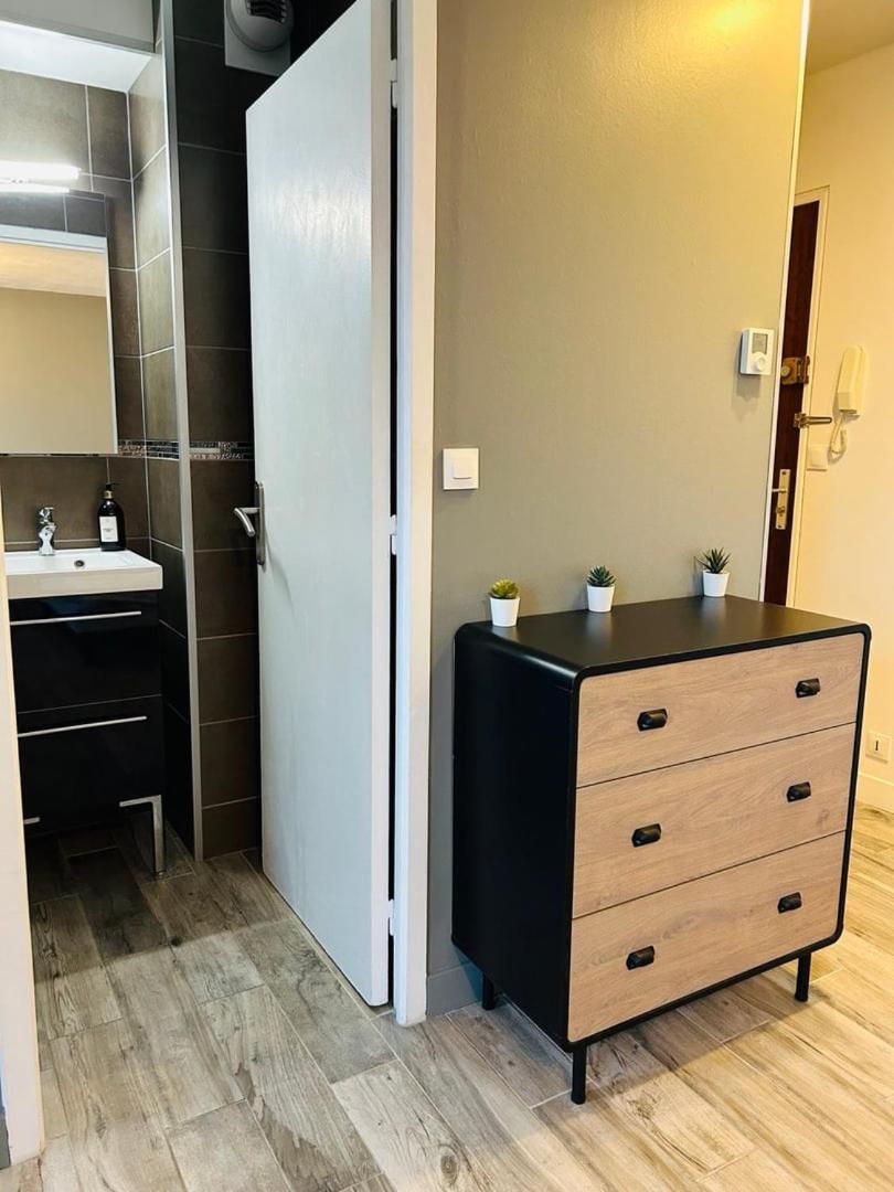 Masse Studio Cosy — Caen Apartment Bagian luar foto