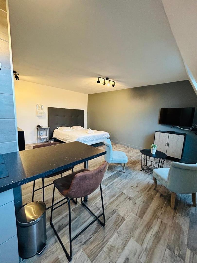 Masse Studio Cosy — Caen Apartment Bagian luar foto