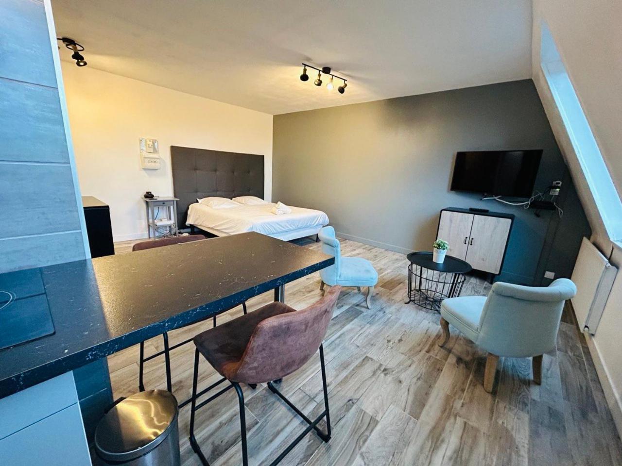 Masse Studio Cosy — Caen Apartment Bagian luar foto